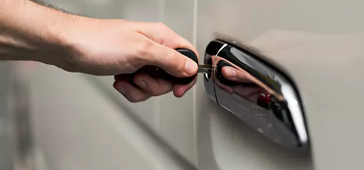 Why Choose Our Auto Locksmith Team in Ottumwa, IA?