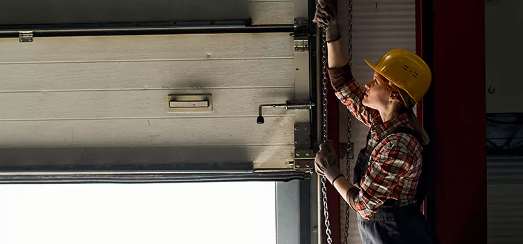 Addressing Common Garage Door Stoppage Issues in Ottumwa, IA